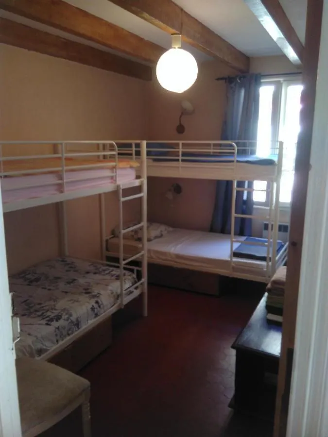 Crew Lighthouse Hostel Antibes