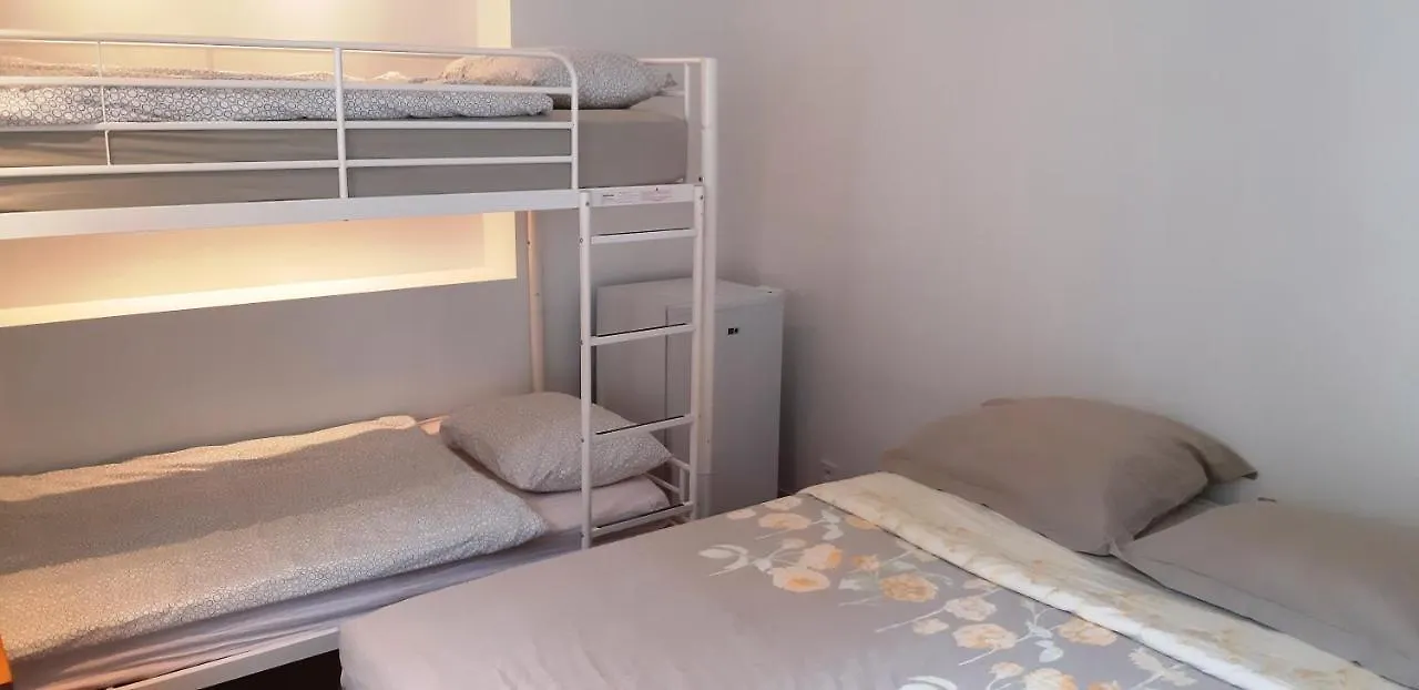 Crew Lighthouse Hostel Antibes