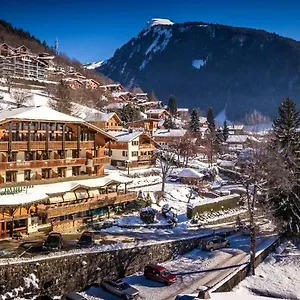 le-dahu-hotels-chalets-de-tradition.hotels-rhonealpes.com/